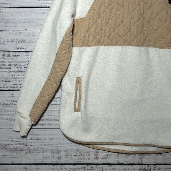 Abercrombie & Fitch Asymmetrical Snap Up Fleece Sweatshirt White and Tan Small - Picture 6 of 16
